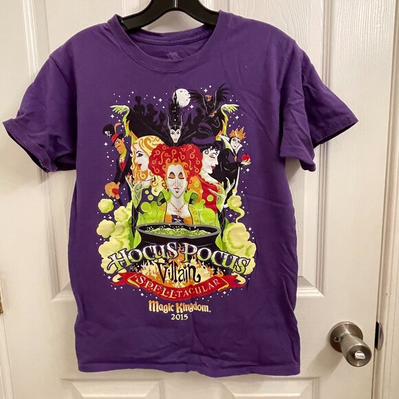 Disney Parks Hocus Pocus Villain Spelltacular Tee 2015 Magic Kingdom size S - Picture 1 of 3